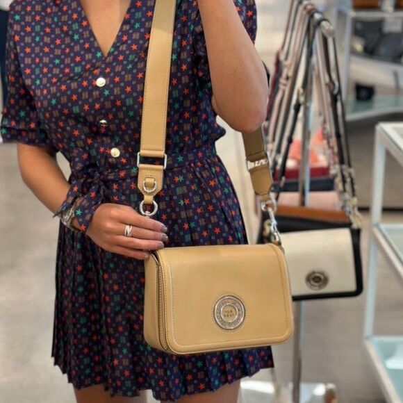 Marc Jacobs Insignia Crossbody Bag - Picture 1 of 9